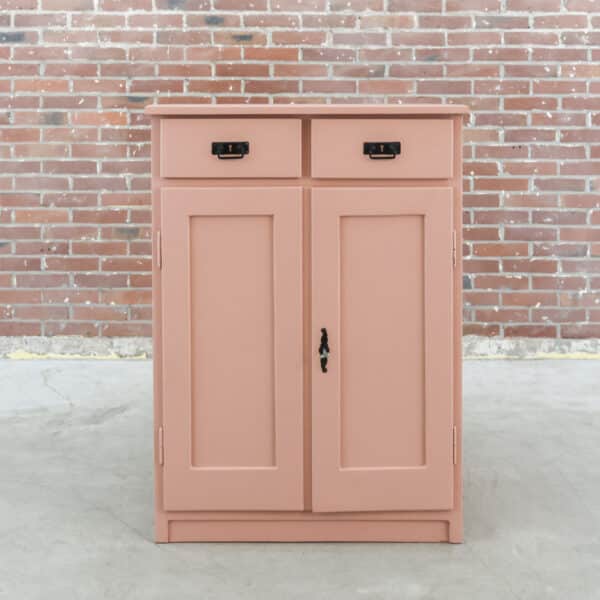 Brocante roze dressoir