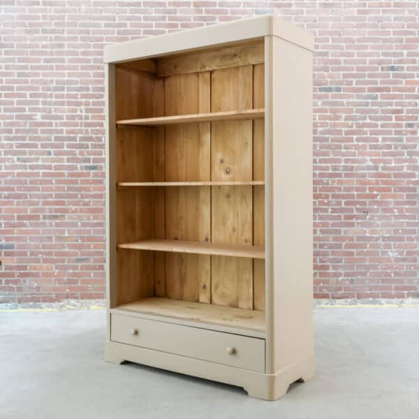 Taupe open boekenkast