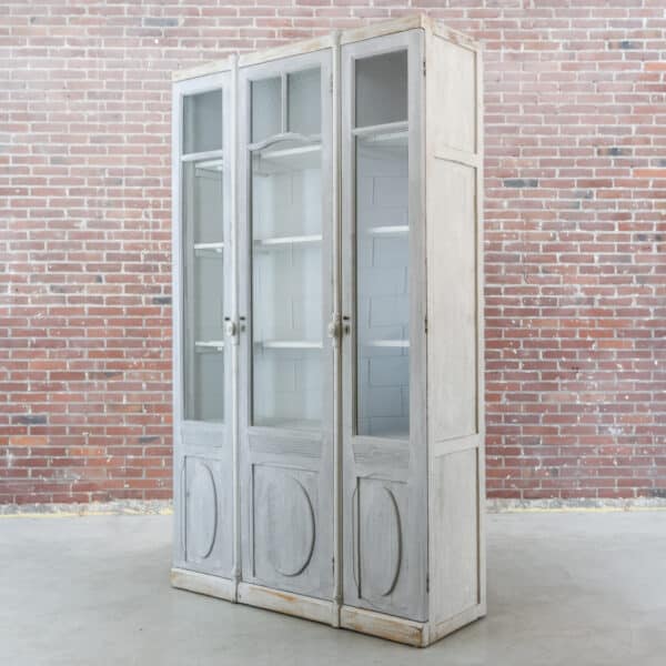 Brocante vitrinekast