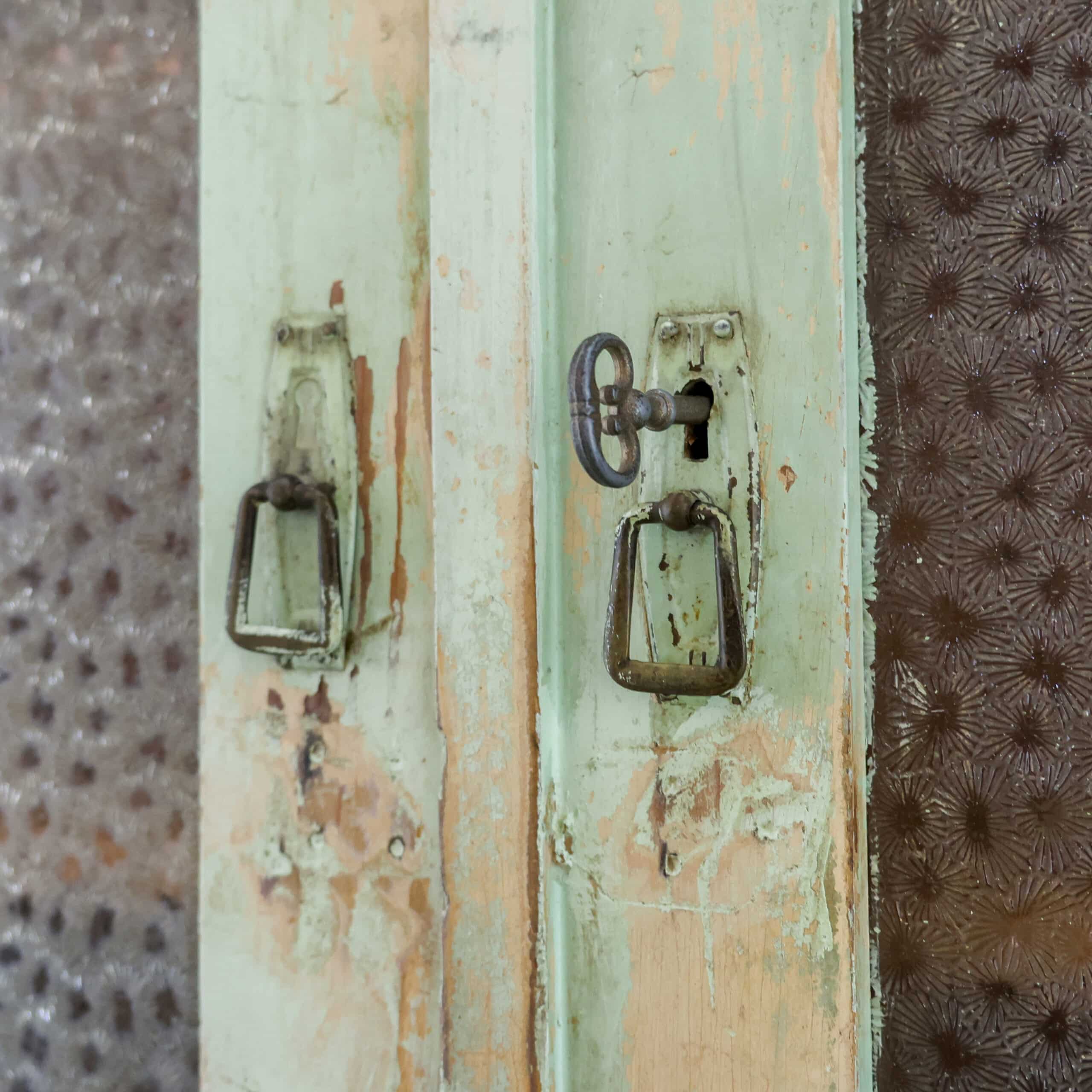 Brocante groene buffetkast - Afbeelding 8