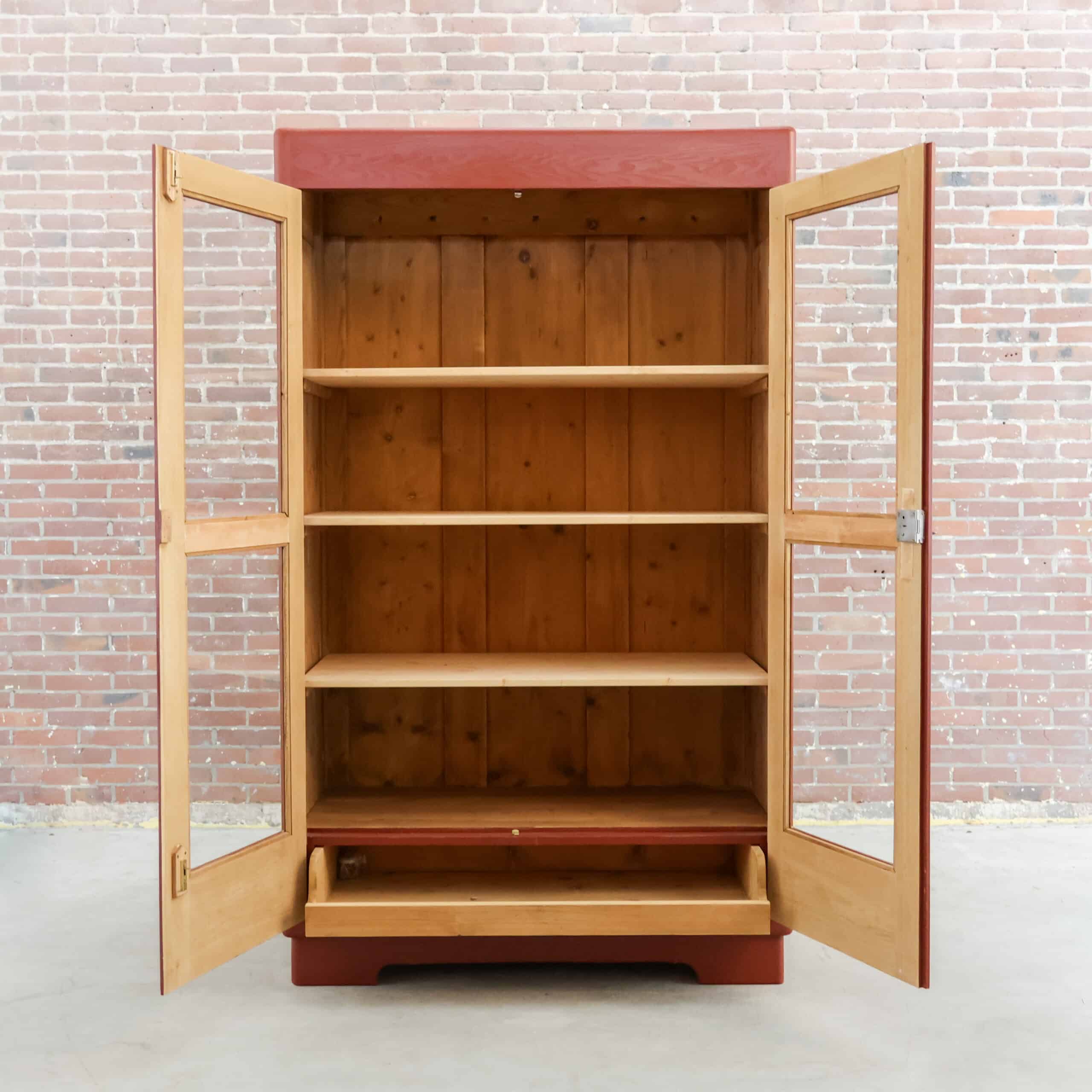 Brocante rode vitrinekast - Afbeelding 2