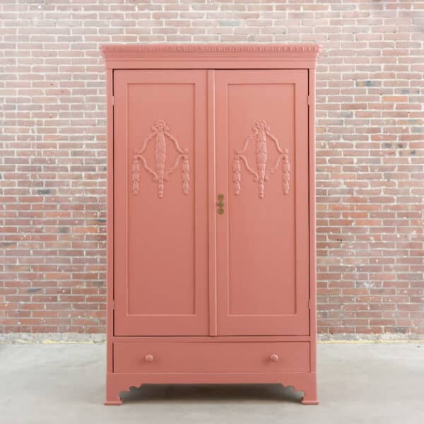 Roze linnenkast