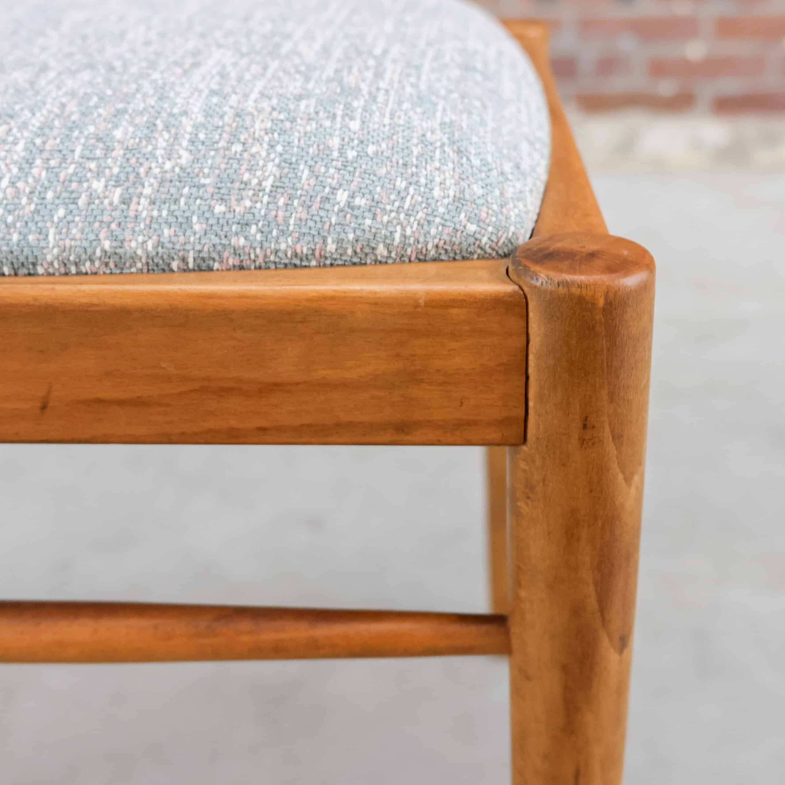 Vintage stoelen - Dřevotvar (prijs per stuk) - Afbeelding 11