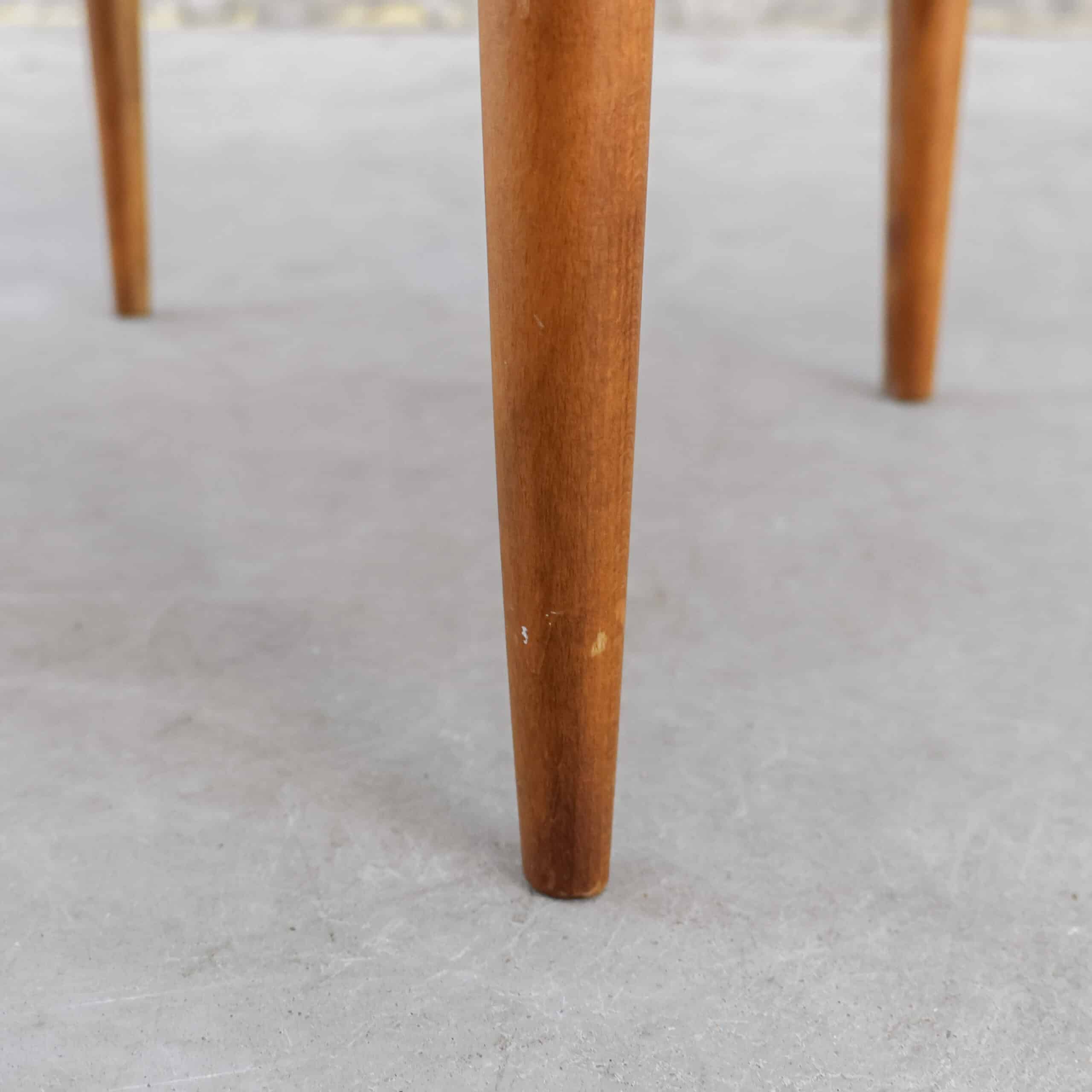 Vintage stoelen - Dřevotvar (prijs per stuk) - Afbeelding 12