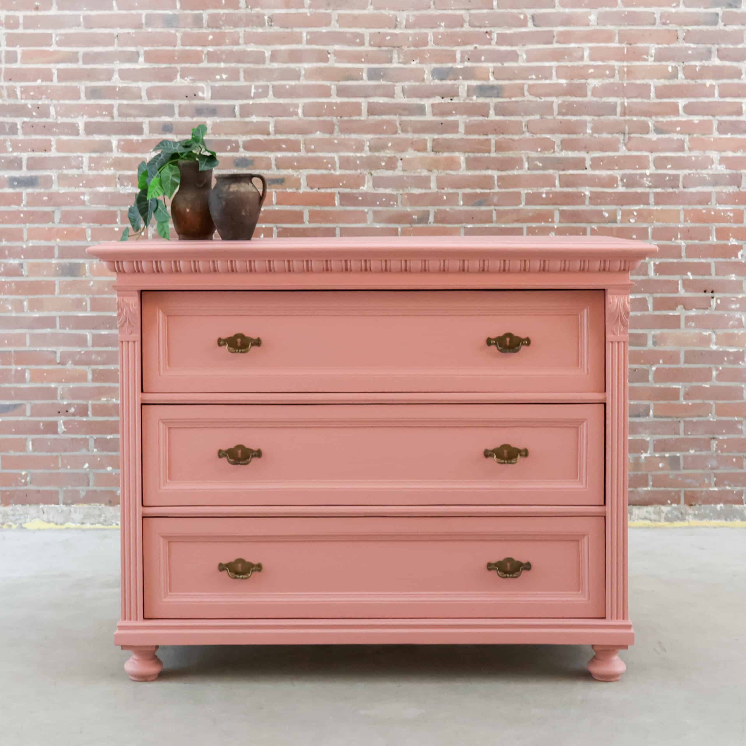 Brocante roze dressoir