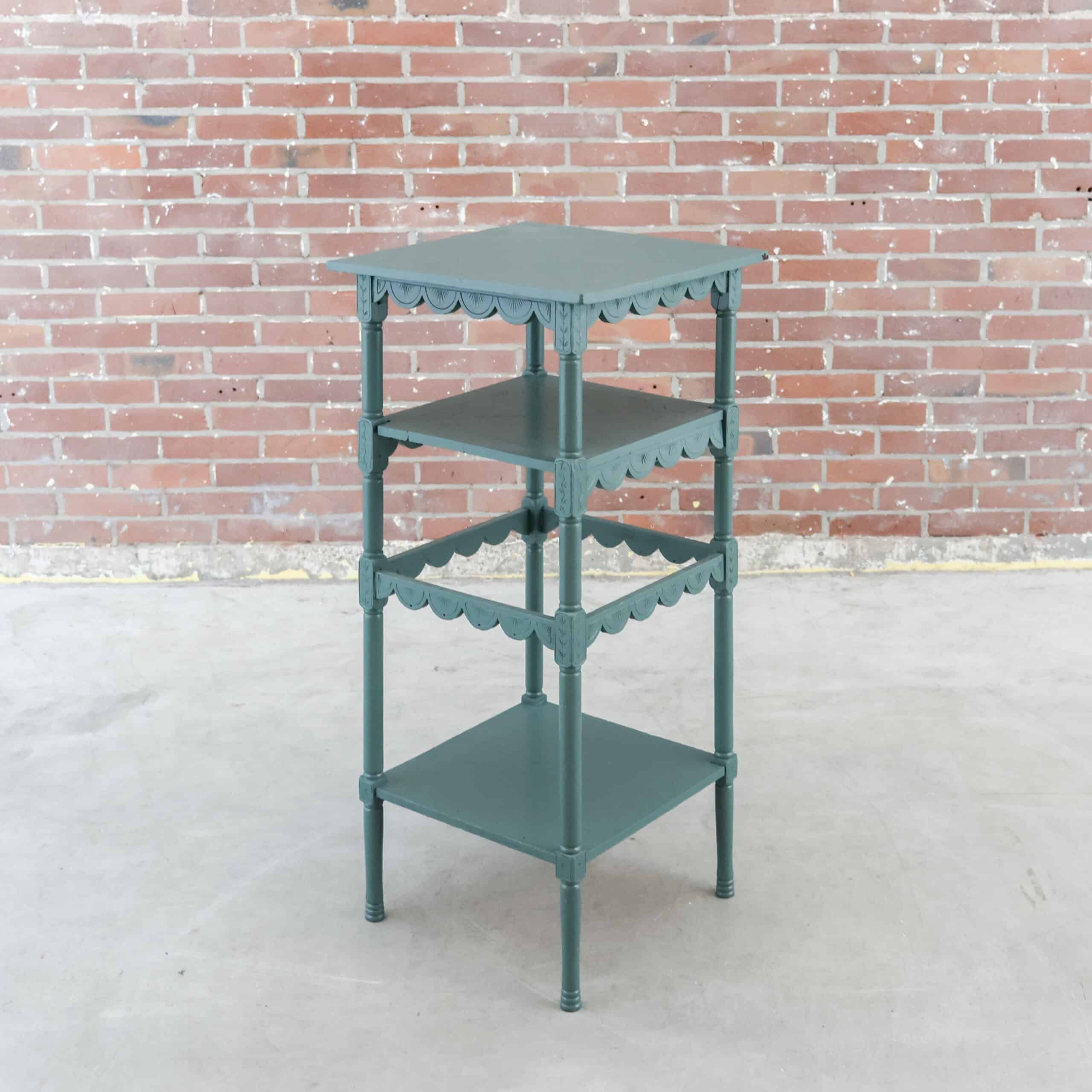 Brocante bijzettafeltje