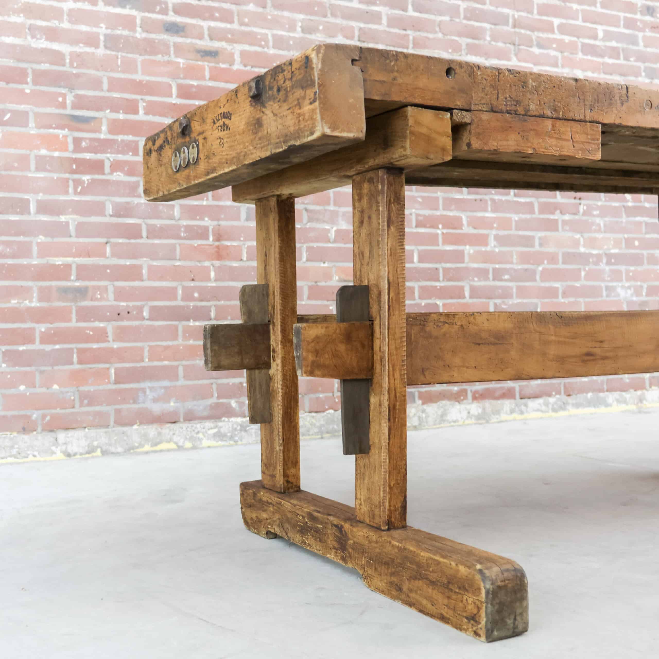 Vintage werkbank met bankschroef - Afbeelding 11