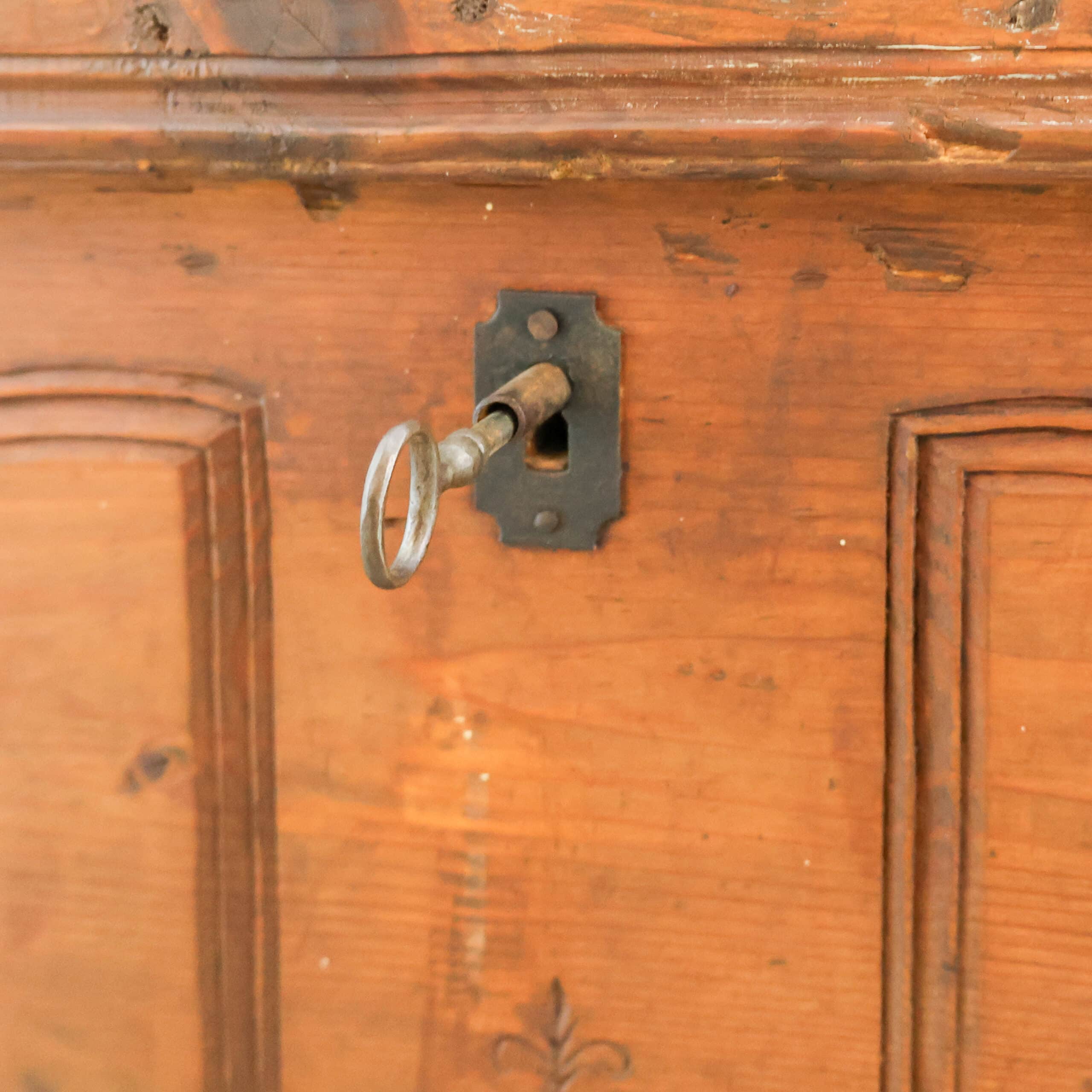Antieke houten kist - Afbeelding 9