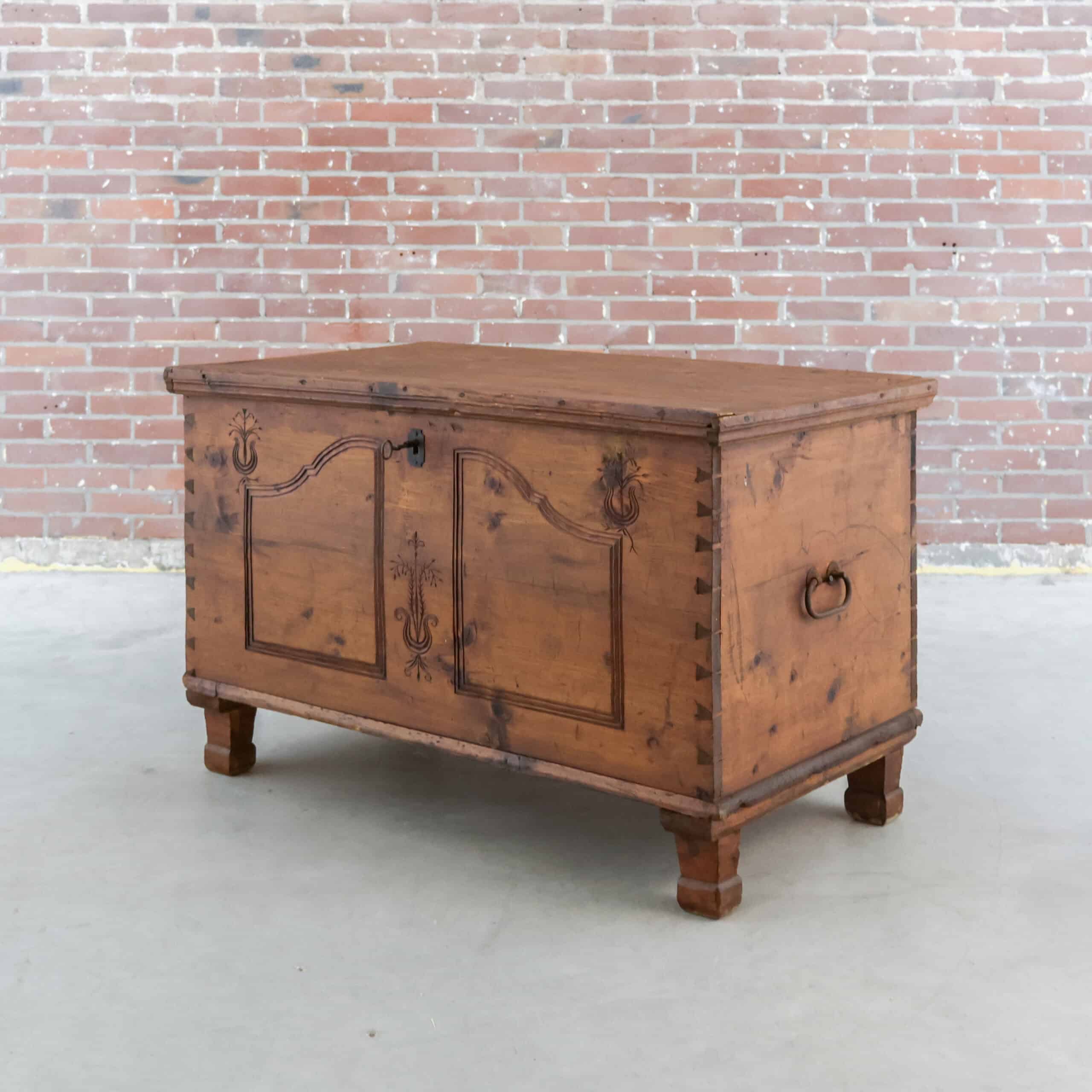 Antieke houten kist - Afbeelding 6