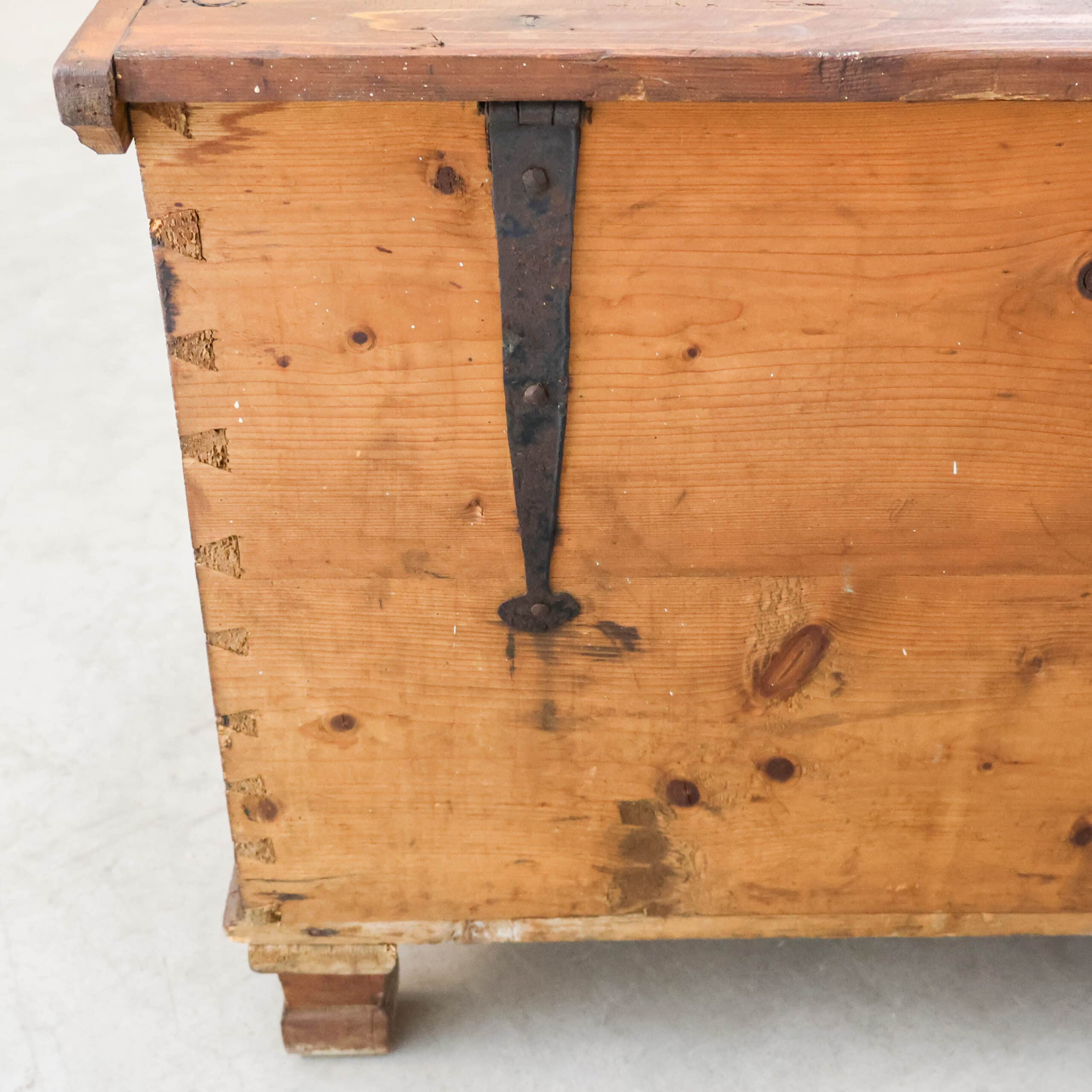 Antieke houten kist - Afbeelding 12