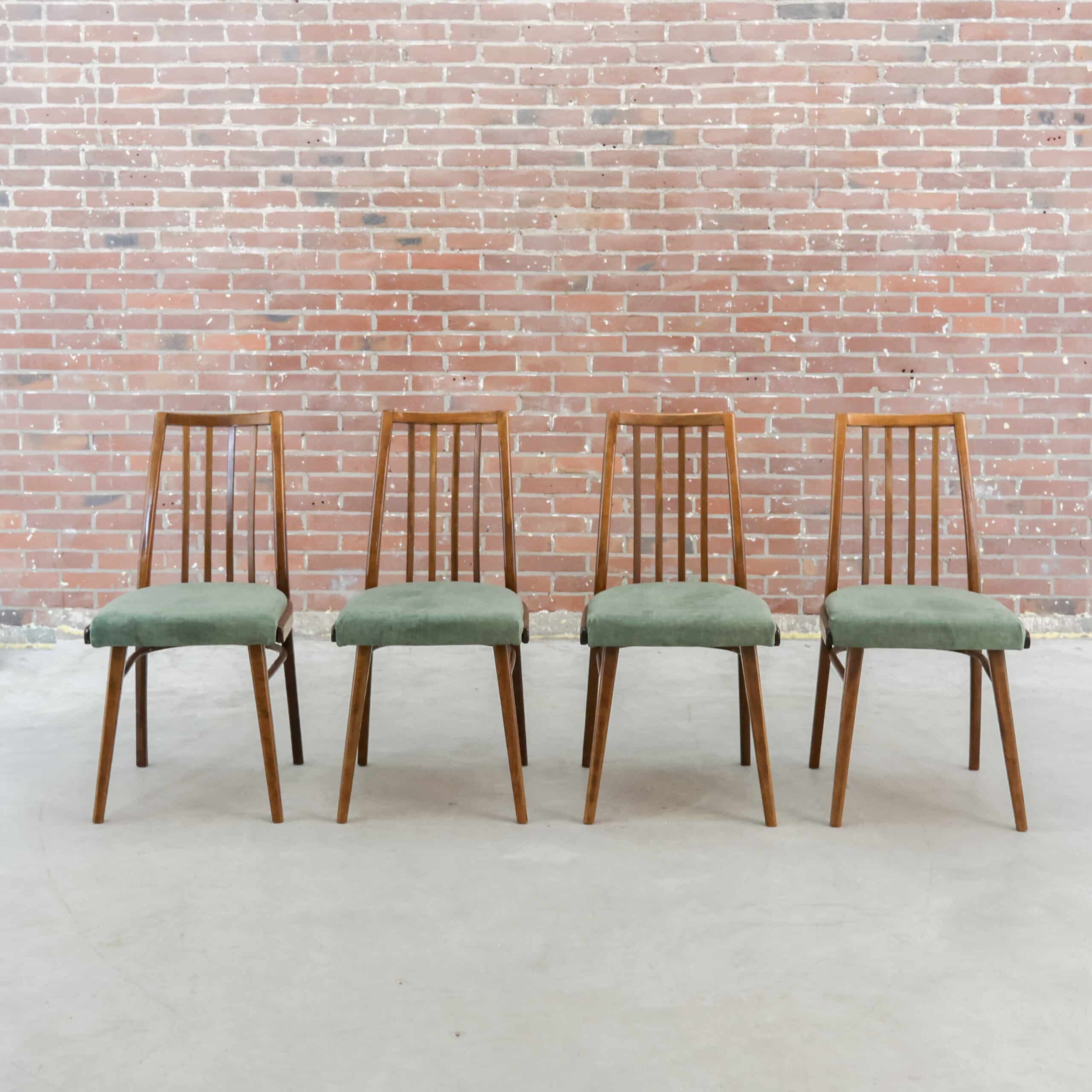 Mid-century stoelen (prijs per stuk)