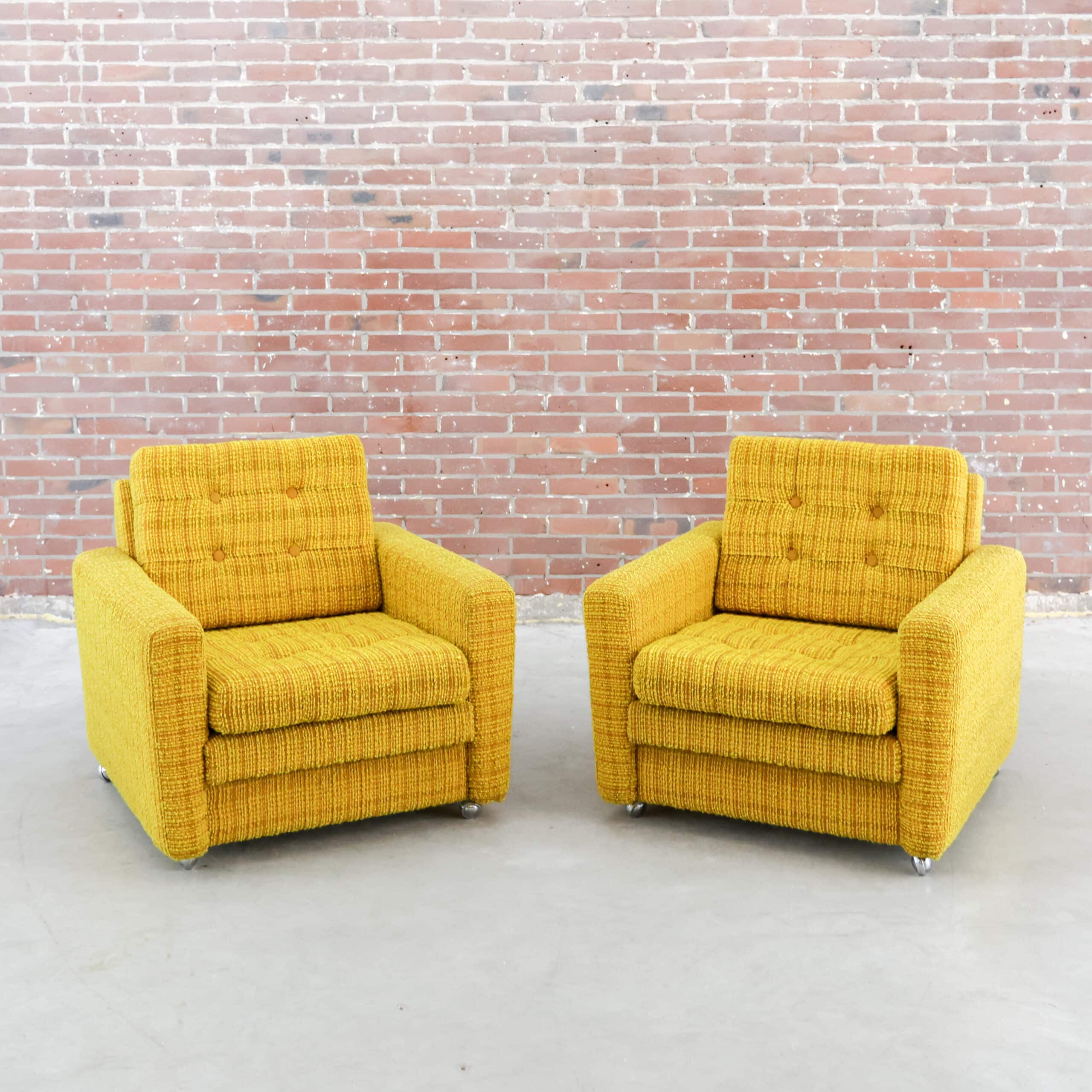 Mid century okergele fauteuil