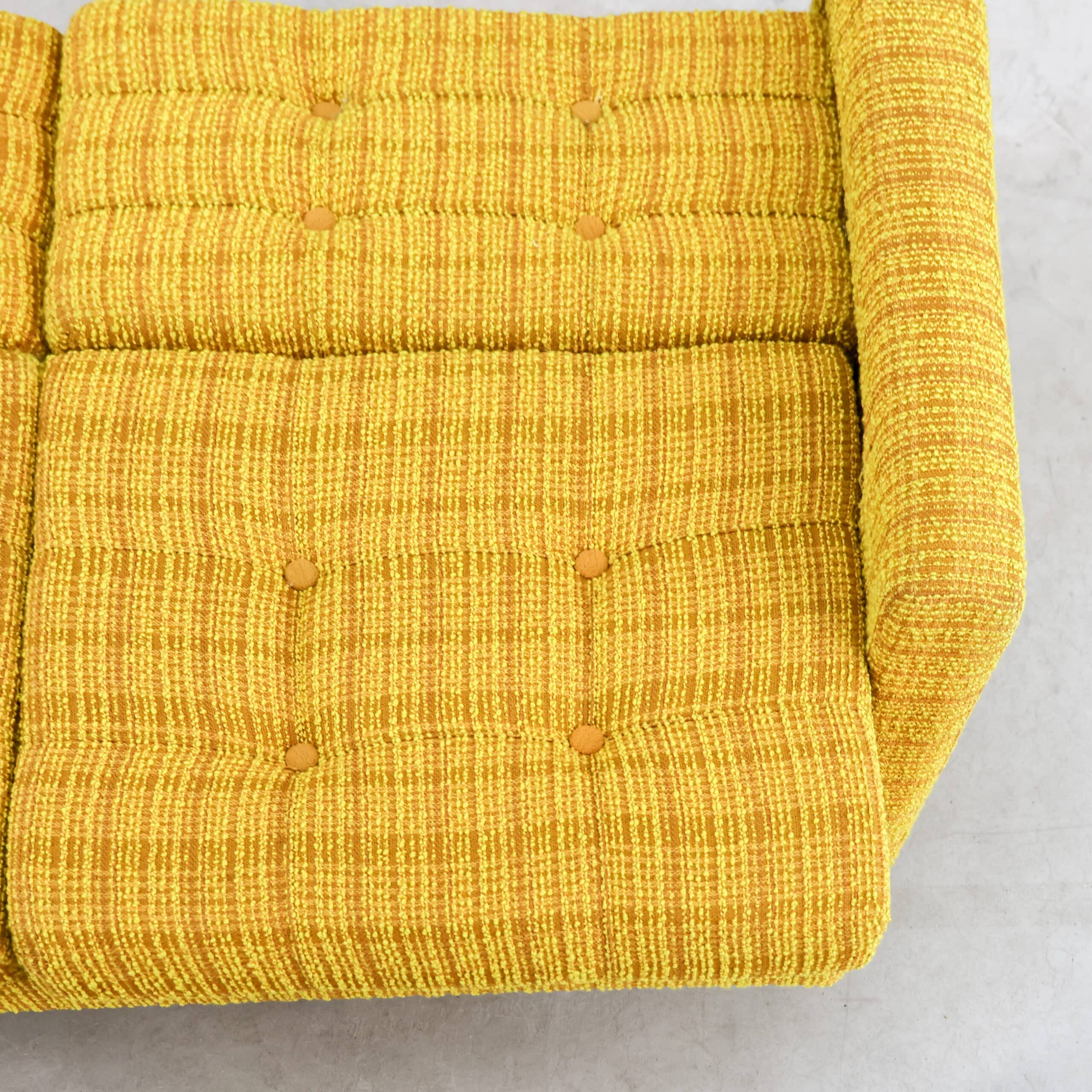 Mid century okergele bank / slaapbank - Afbeelding 7