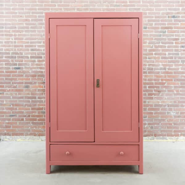 Roze linnenkast
