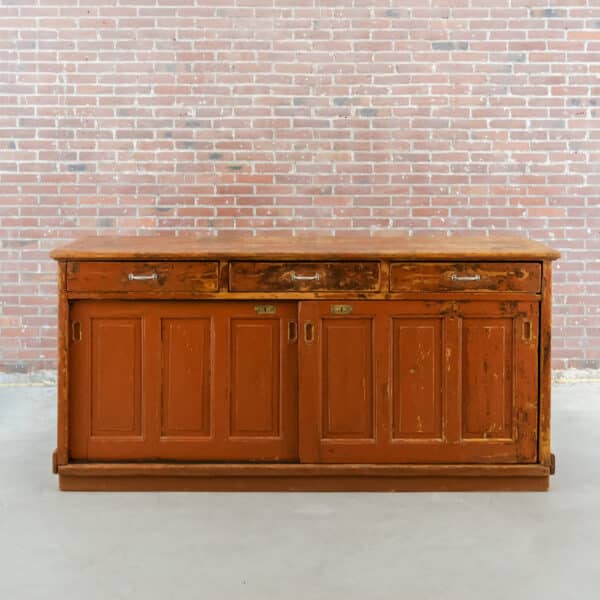 Brocante dressoir met schuifdeuren