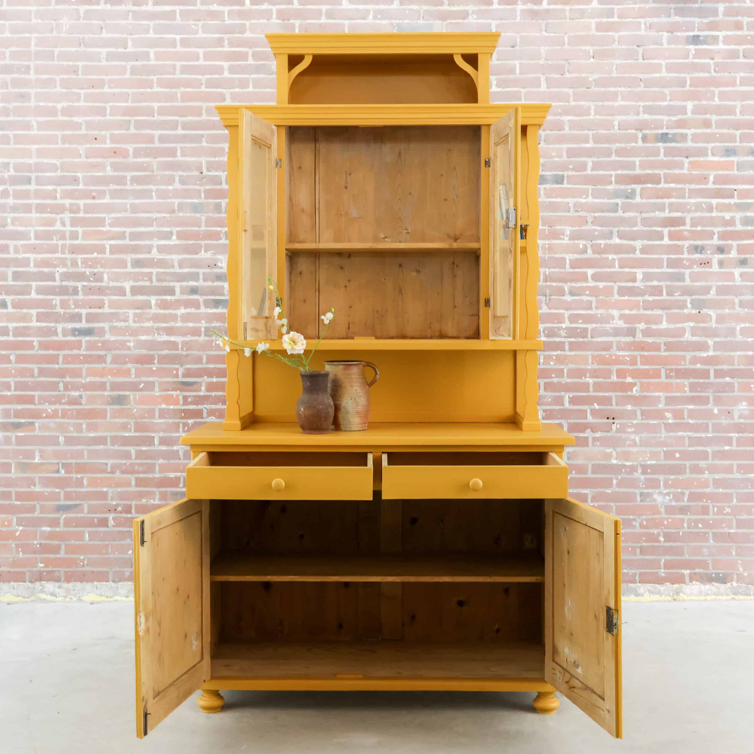 Brocante okergele buffetkast - Afbeelding 2