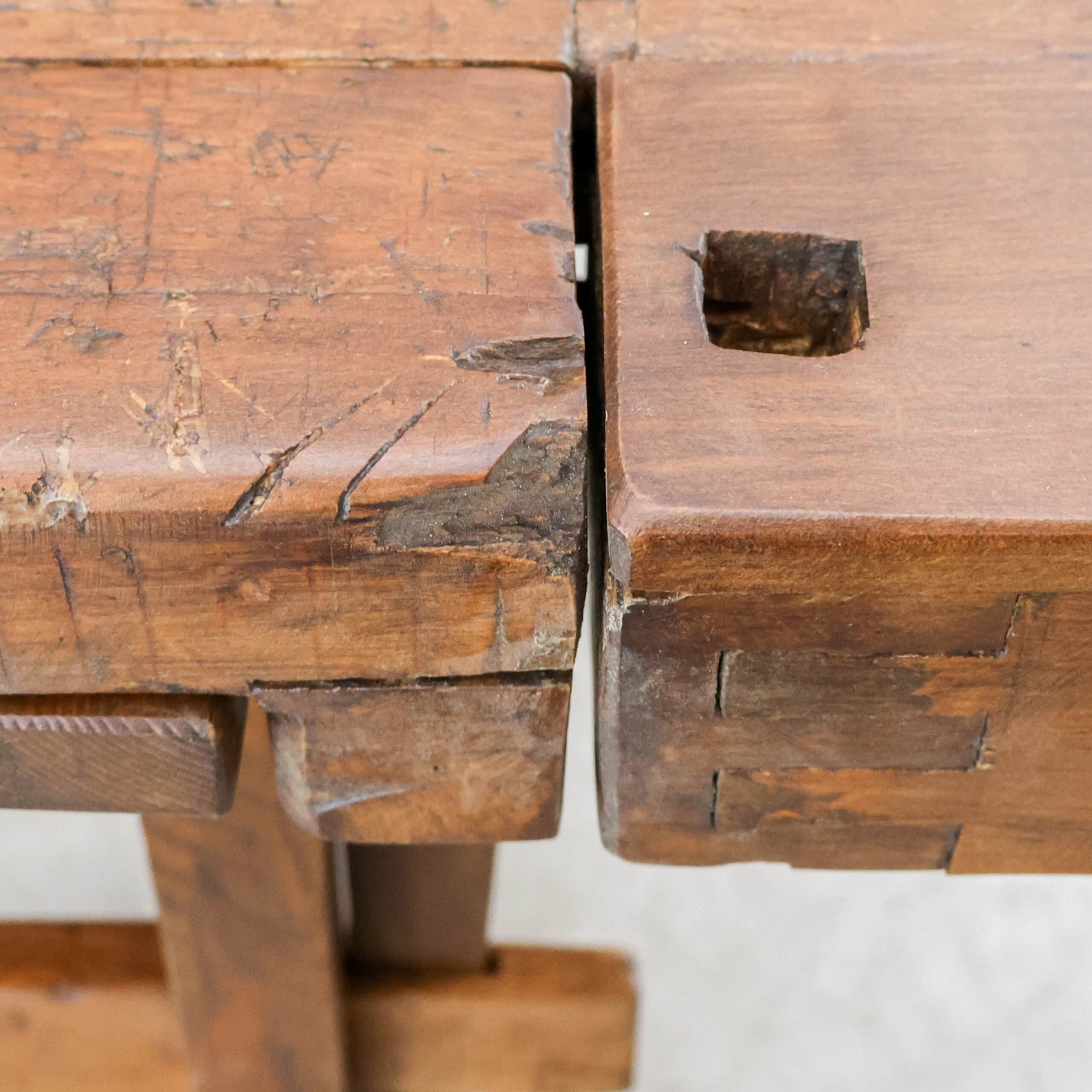 Vintage werkbank met bankschroef - Afbeelding 5