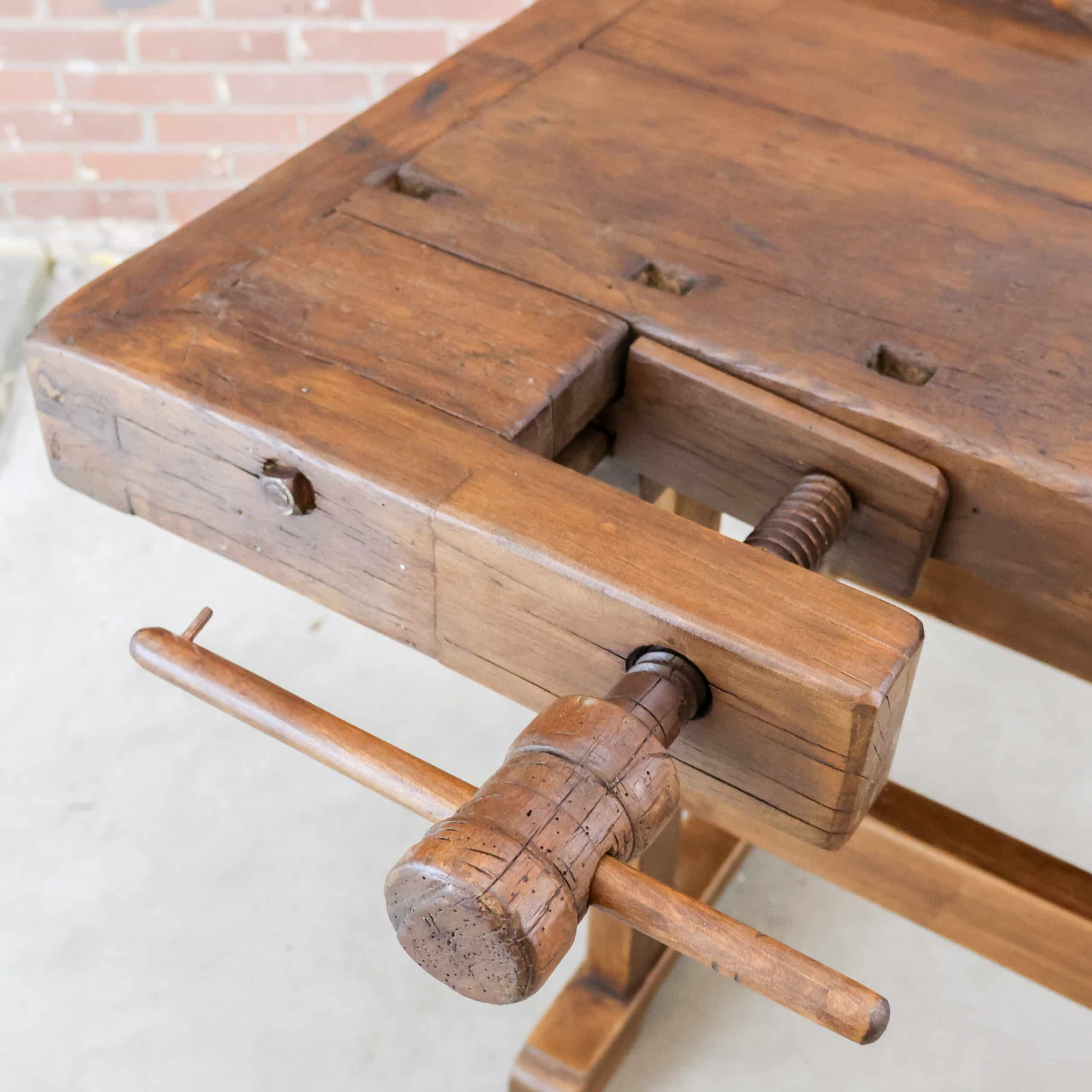 Vintage werkbank met bankschroef - Afbeelding 7