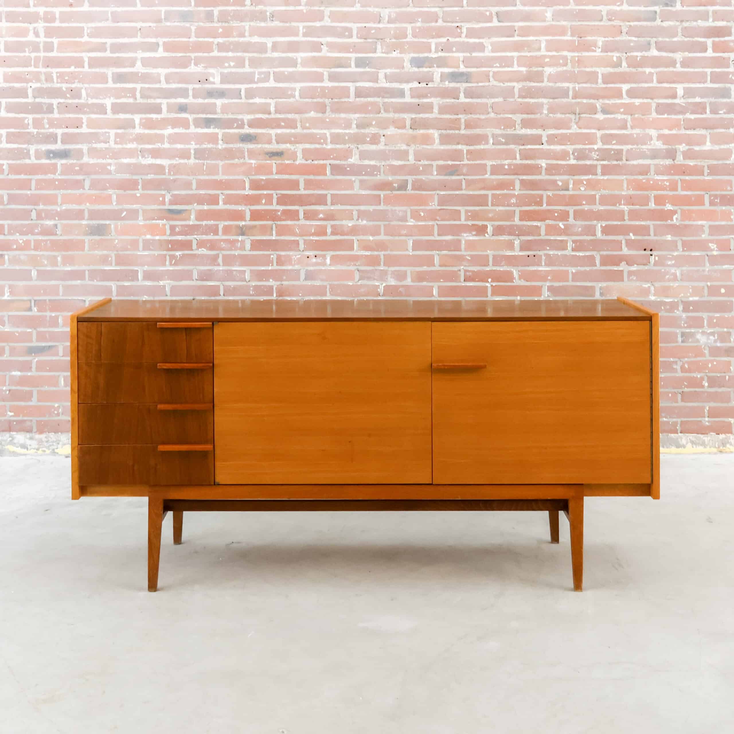 Mid-century dressoir - Up Závody