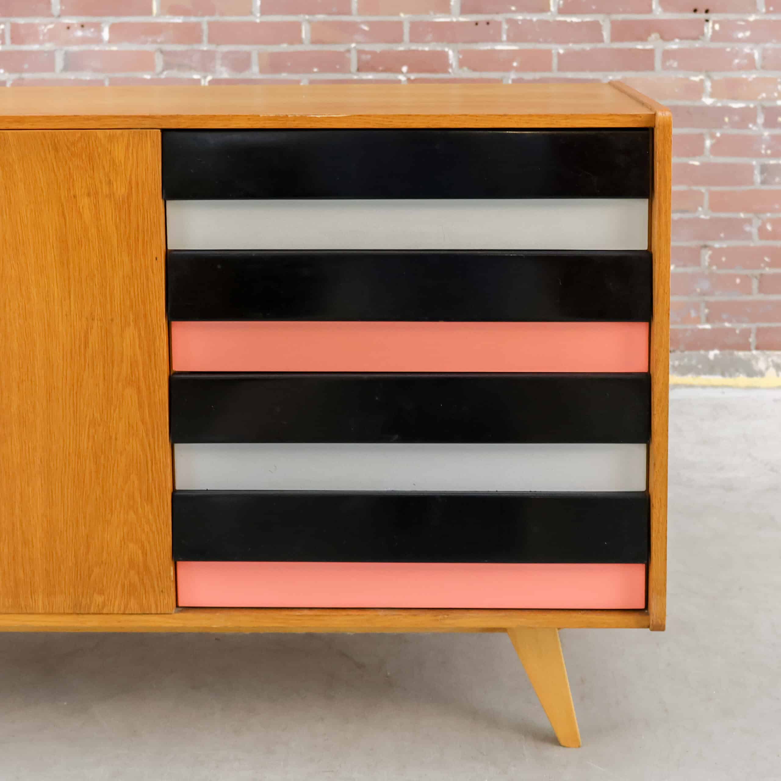 Mid-century dressoir - Interier - Afbeelding 9