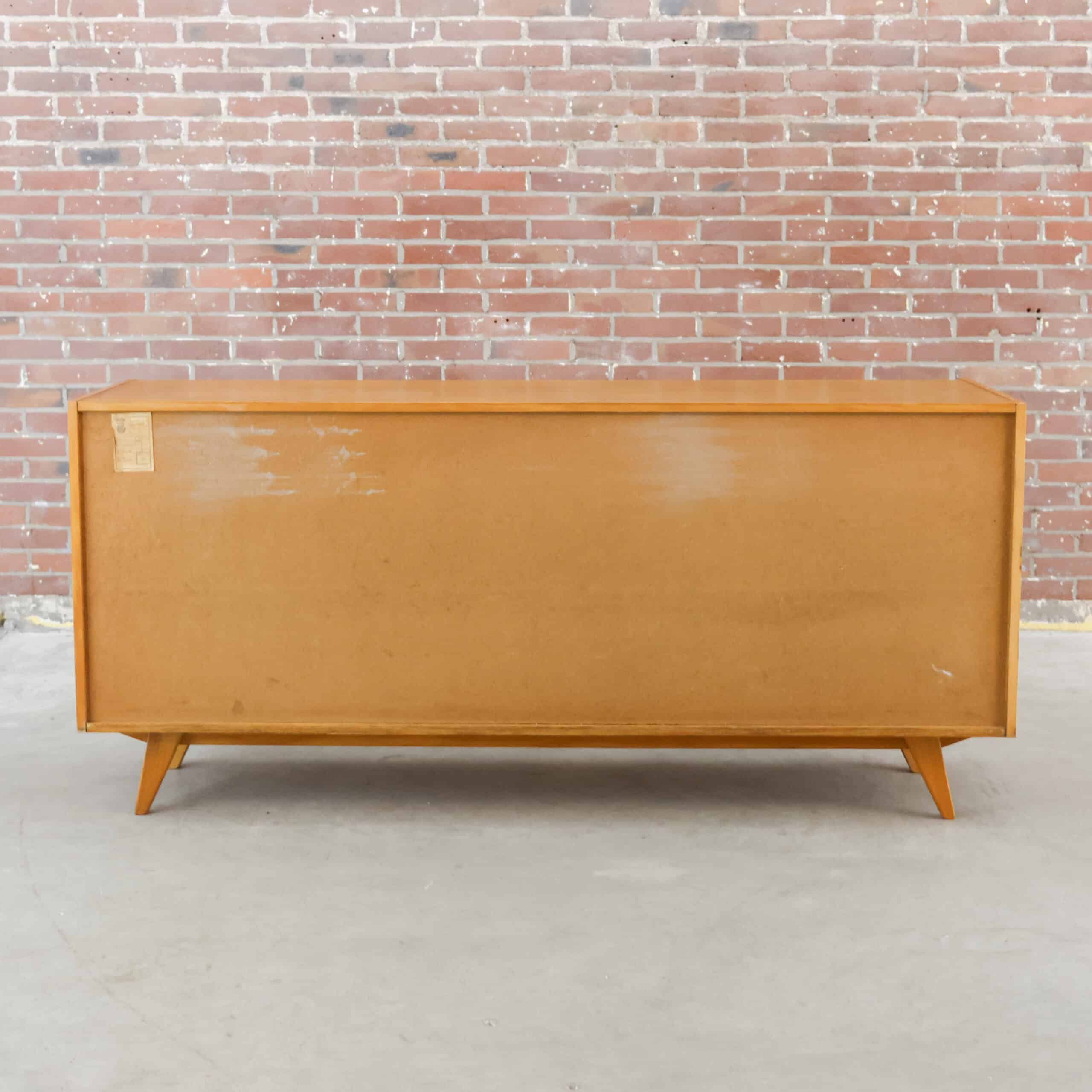 Vintage dressoir - Interier Praha - Afbeelding 12