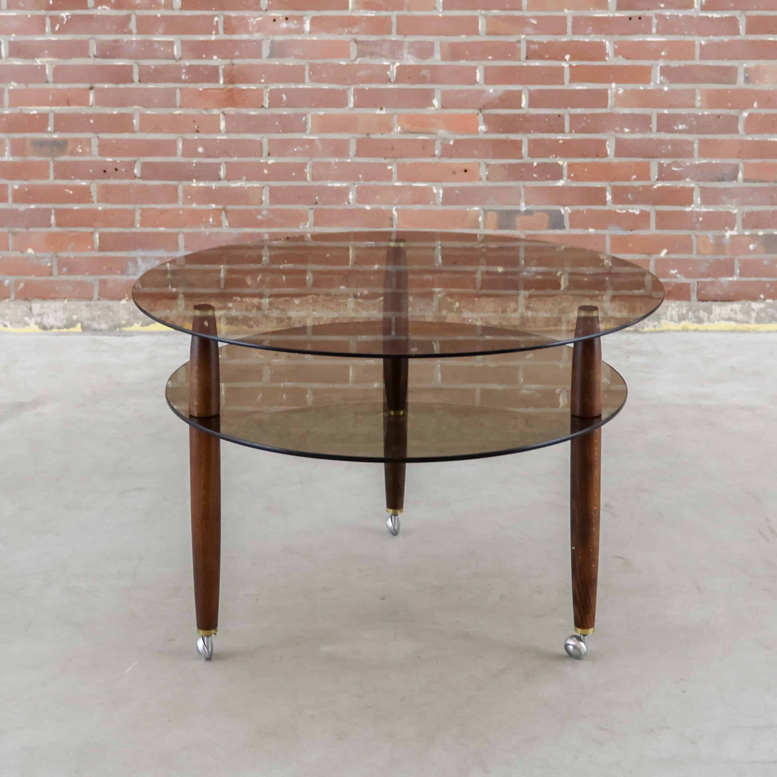 Vintage ronde tafel met rookglas