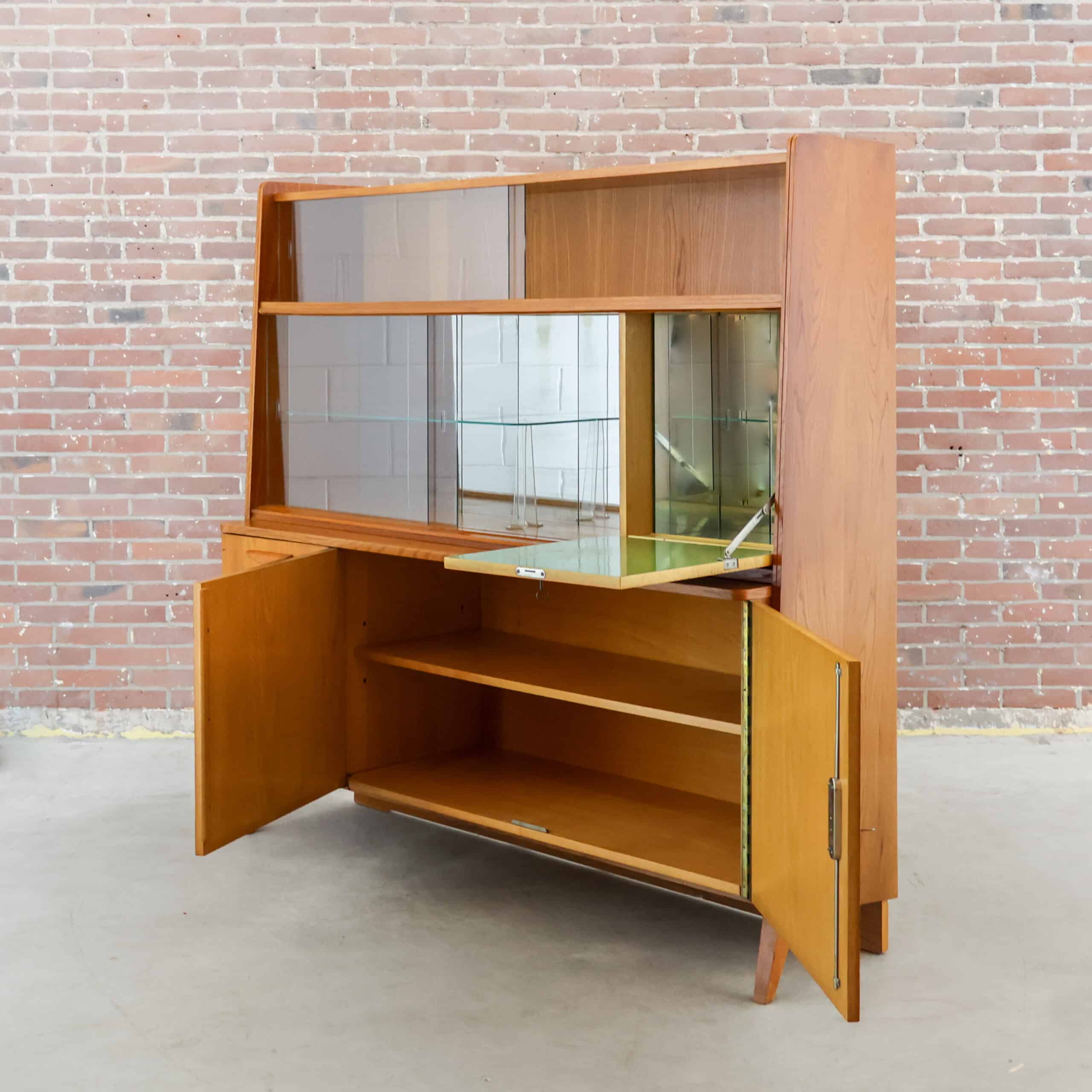 Mid Century highboard - Tatra Nabytok - Afbeelding 2