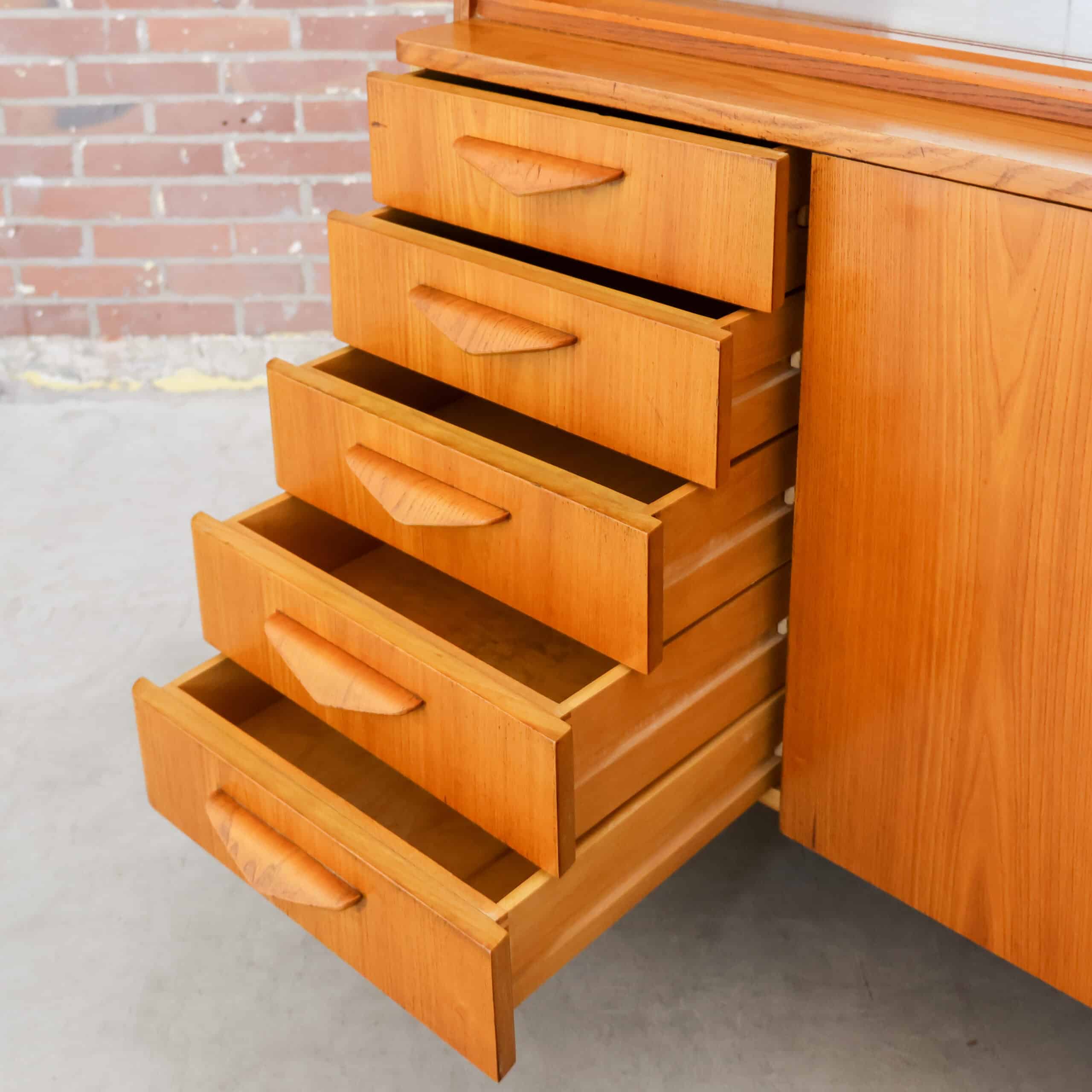 Mid Century highboard - Tatra Nabytok - Afbeelding 7