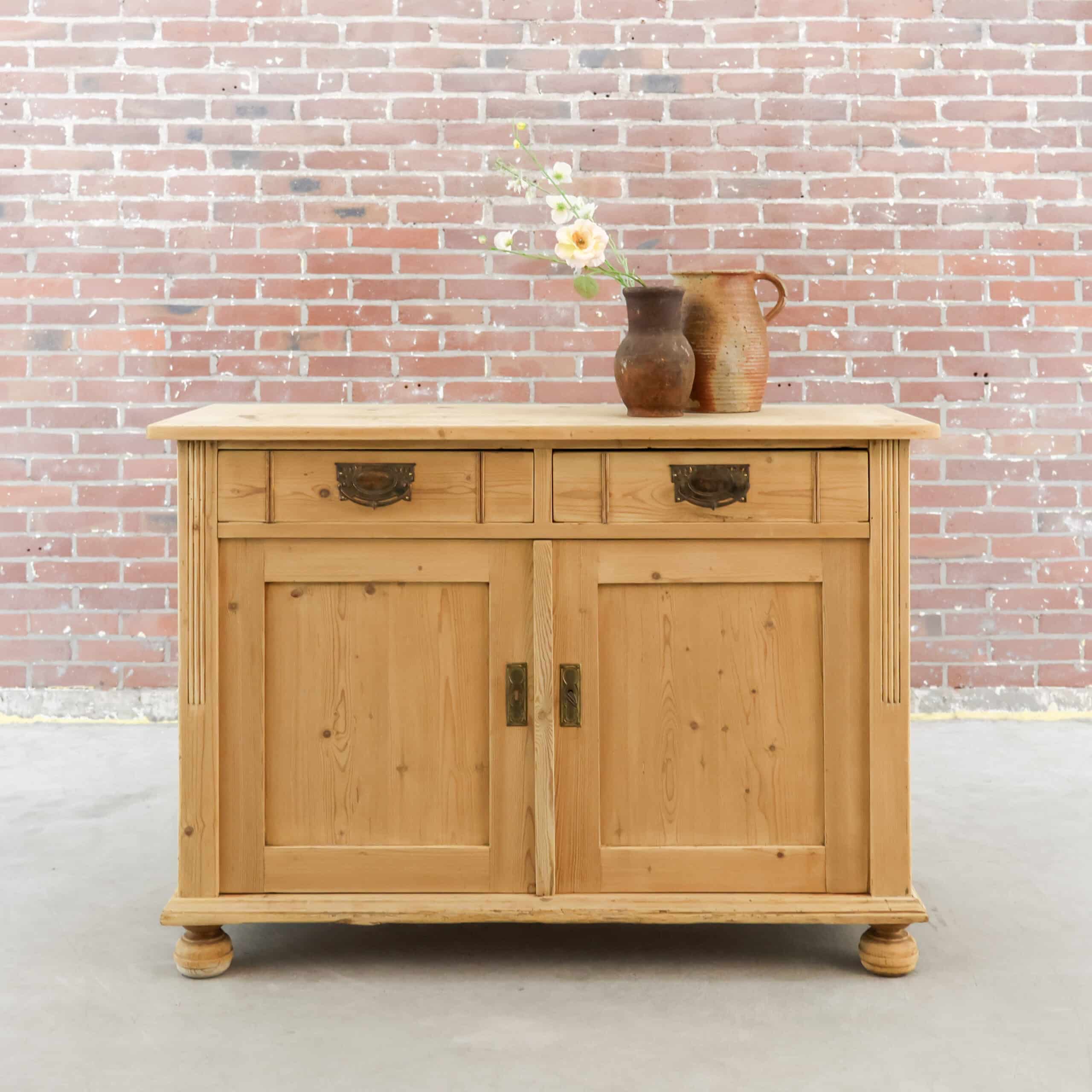 Grenen dressoir