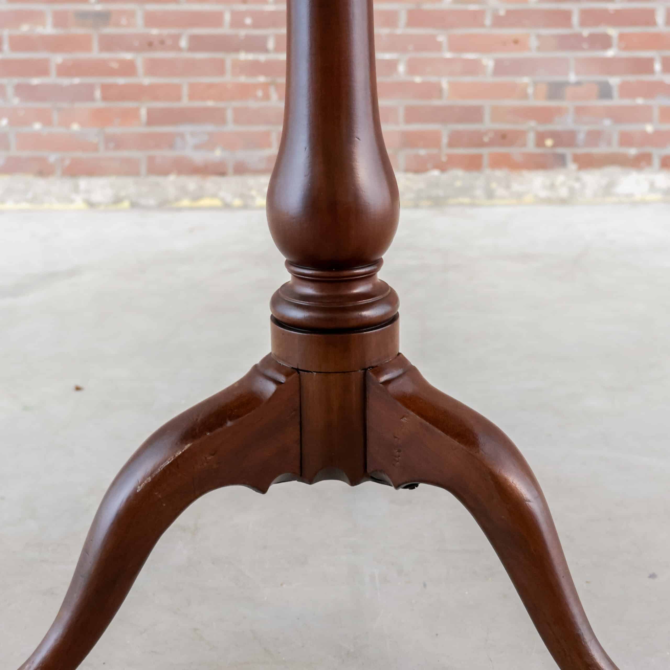 Antieke Engelse tilt-top tafel - Afbeelding 8