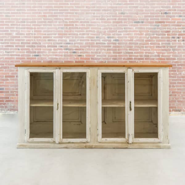 Brocante vitrinekast
