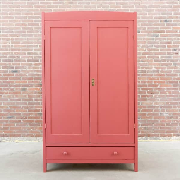 Roze linnenkast