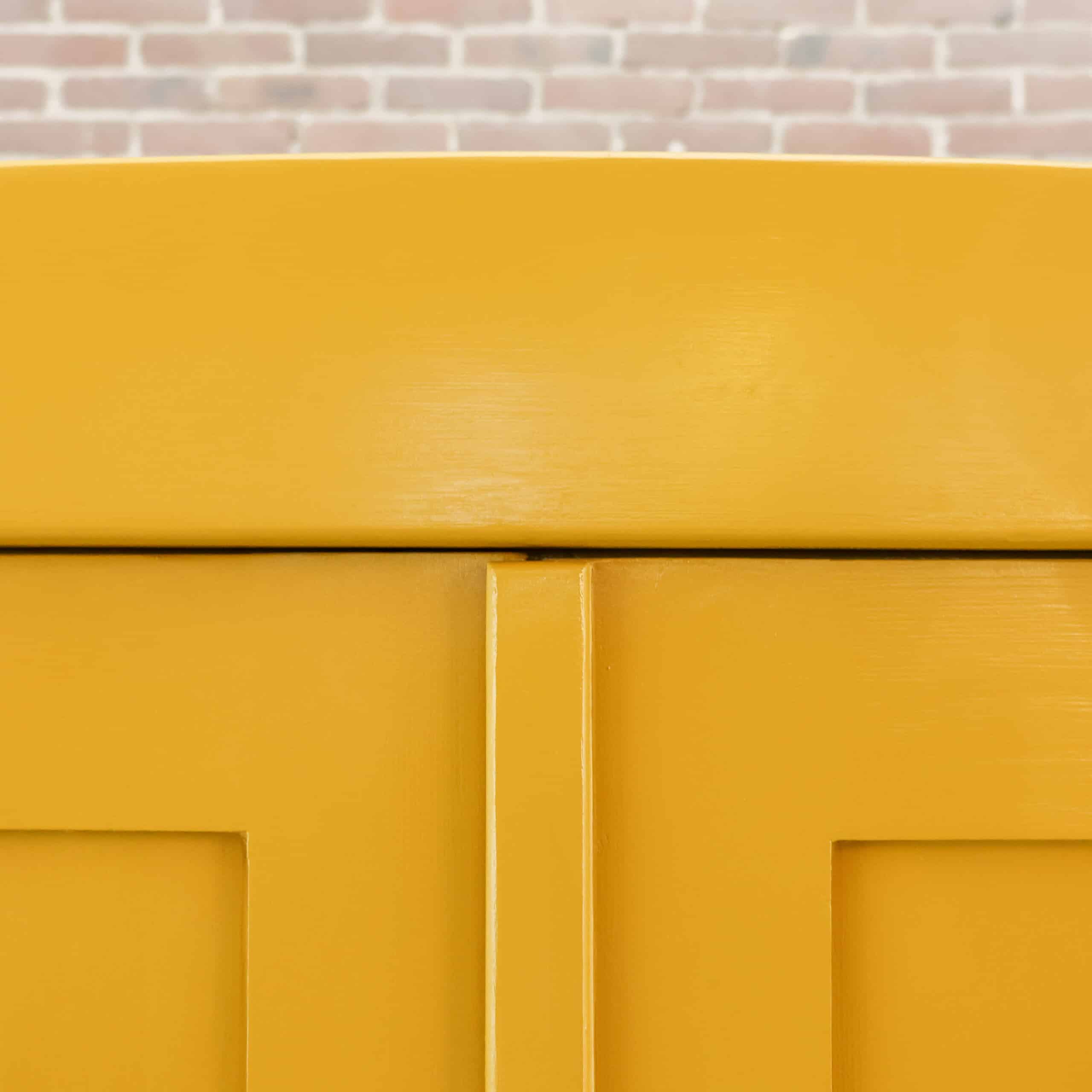Brocante okergele linnenkast - Afbeelding 3