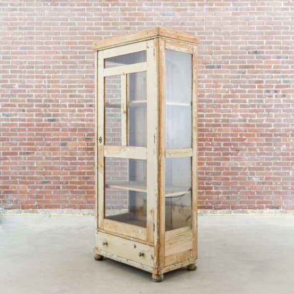 Eendeurs vitrinekast