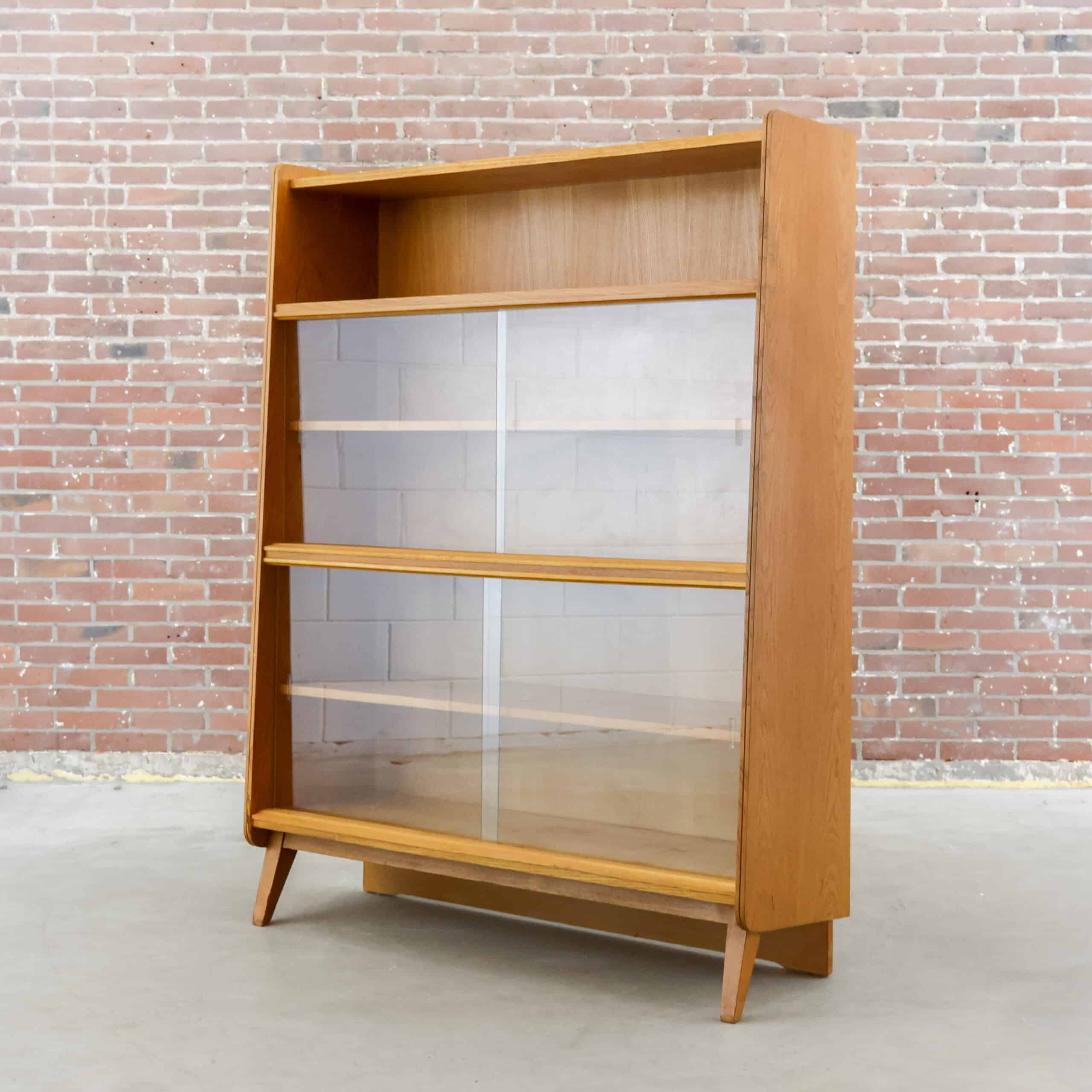 Vintage boekenkast - Tatra Nabytok