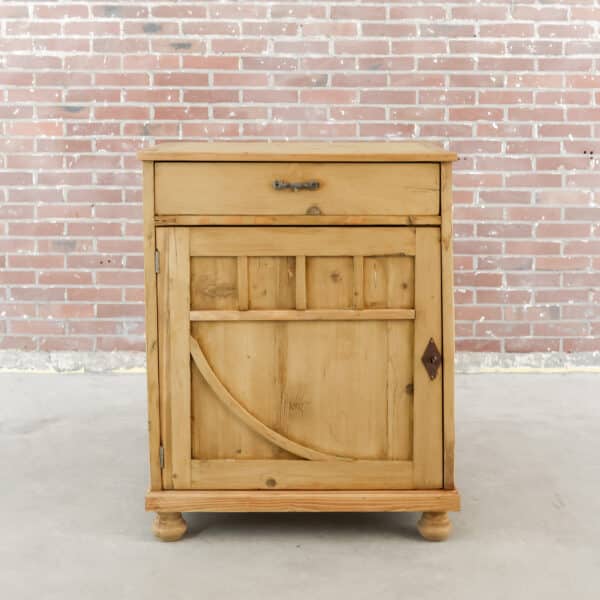 Grenen dressoir
