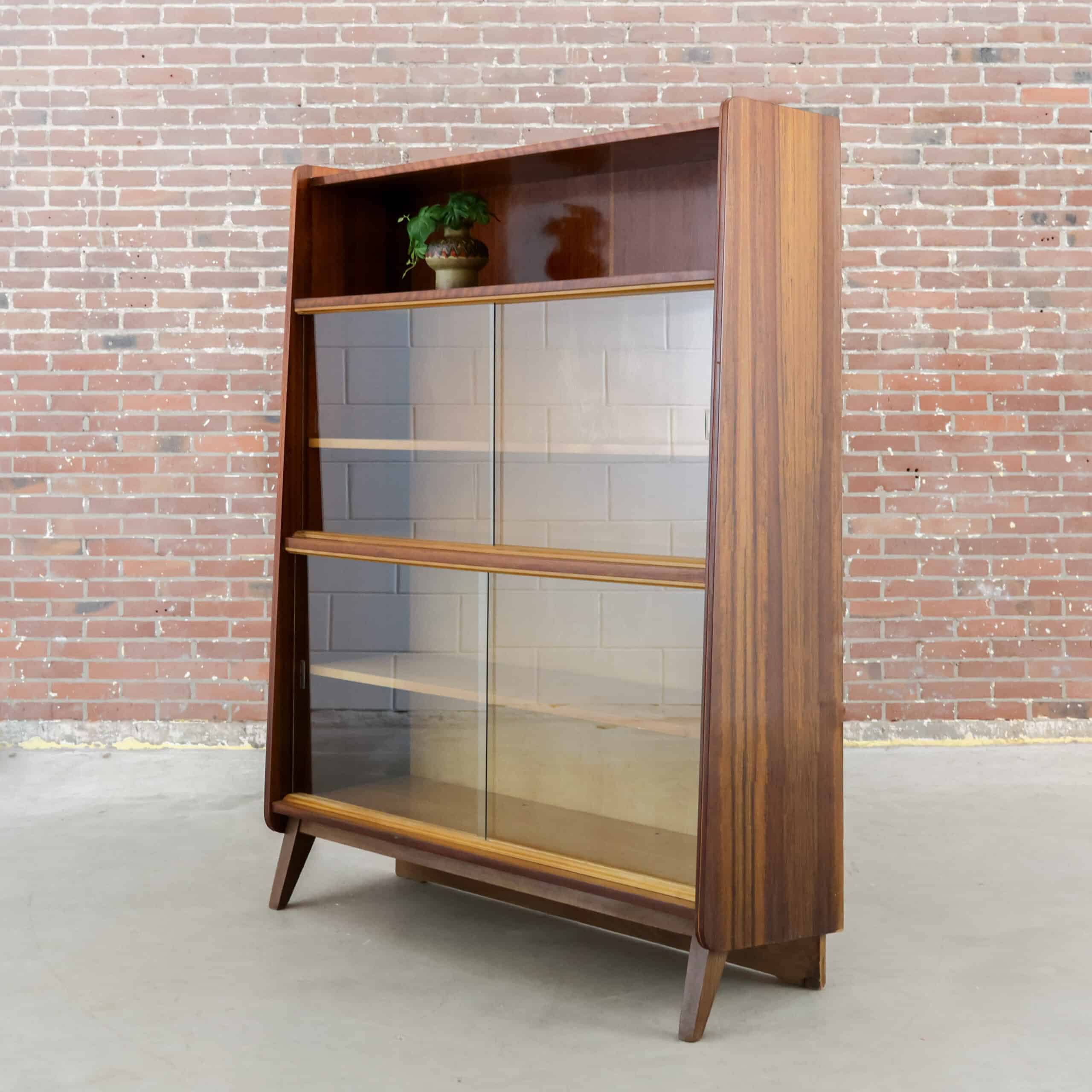 Vintage boekenkast - Tatra Nabytok